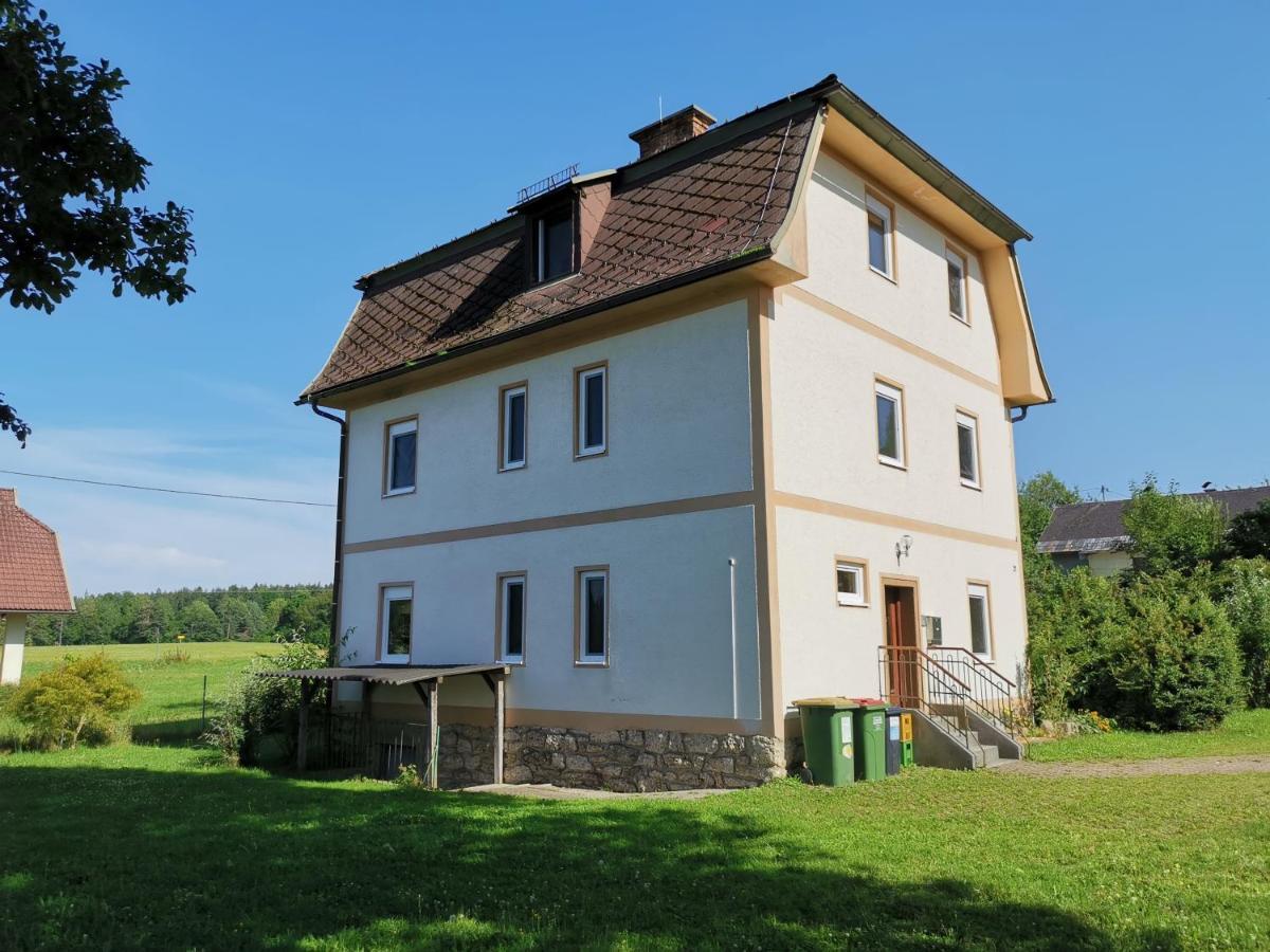 Bungalow & Apartments "Am Deber" Velden - Augsdorf เวลเดน อัม เวิร์ทเทอร์ซี ภายนอก รูปภาพ